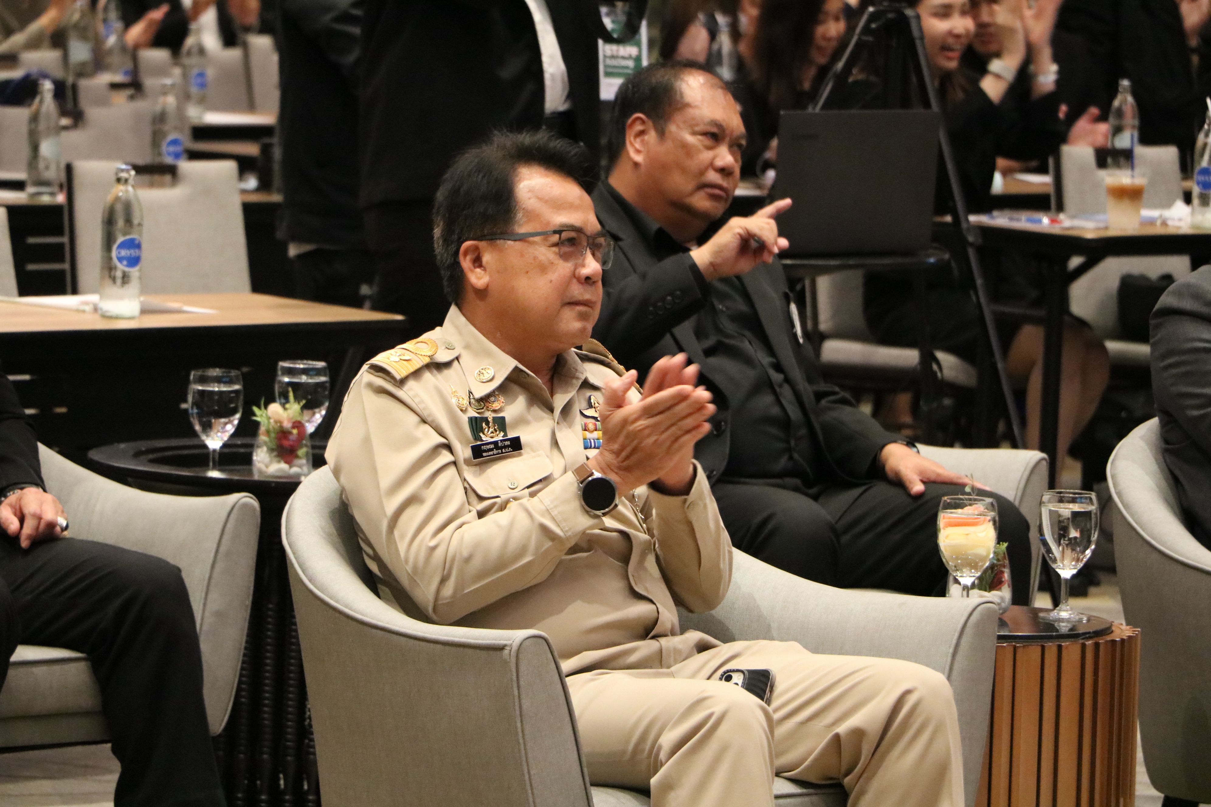 title - ส.ป.ก.ร่วมเป็นเกียรติในพิธีเปิดวันแถลงผลงานกรมวิชาการเกษตร ประจำปีงบประมาณ 2569  DOA NEXT : ตลาดนำการวิจัย สินค้าเกษตรปลอดภัยมูลค่าสูง